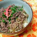 キョク's cooksnap of when they made 家庭の牛丼?すき焼き丼?.