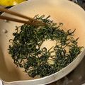 じえじえ's cooksnap of when they made 摘んだ生茶葉で緑茶、烏龍茶.