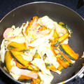 翔仁LOVE's cooksnap of when they made かぼちゃとキャベツマヨ炒め.