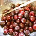 saki1010's cooksnap of when they made さくらんぼ＆アメリカンチェリー種の取り方.