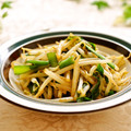 さとみわ's cooksnap of when they made 塩麹で*+もやしとにらのコクウマ炒め*+.