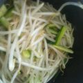 梨維湖's cooksnap of when they made もやしと胡瓜の和え物.