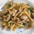 びすかどゆ's cooksnap of when they made じゃが芋で★我が家のチンジャオロース.