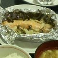 ＊むらサチ＊'s cooksnap of when they made 簡単塩鮭ホイルつつみ焼き.