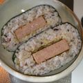 ぶるーべりーちーず's cooksnap of when they made 簡単すぎるスパムサンドおにぎり☆.