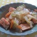 ゆーこいど's cooksnap of when they made 鮭と白菜でオイスター煮.
