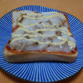 料理好き独身男子's cooksnap of when they made 新たまとツナのピザトースト.
