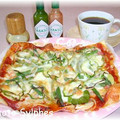 シルフィー's cooksnap of when they made 冷凍パイシートを使った☆ピザ.