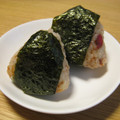 リラシャン's cooksnap of when they made マヨわさと梅おかかのおにぎり☆.