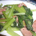hush99's cooksnap of when they made 超簡単！超うまい！小松菜とスパム炒め.