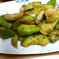 taruママ's cooksnap of when they made アボカド＆海老のオイスターソース炒め.