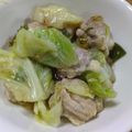HSHG's cooksnap of when they made 鶏モモとキャベツの簡単蒸し焼き～☆.