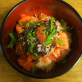 ふぅたろす's cooksnap of when they made トマトとしらすと塩昆布の梅わさび丼.