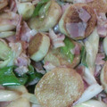 ゆうこのママ's cooksnap of when they made 長いもと長ねぎとベーコンの炒め物.