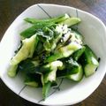 えまっちママ's cooksnap of when they made 簡単♪　叩きキュウリの大葉和え♬.