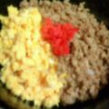 すーたんさん's cooksnap of when they made ご飯が進む♪二色そぼろ丼.