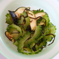 しろくまりん's cooksnap of when they made さっぱりと！ゴーヤとなすのあえ物.