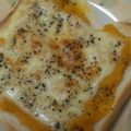 こうchanmama's cooksnap of when they made かぼちゃとチーズのマヨペッパートースト✿.