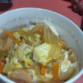やっちん、's cooksnap of when they made 魚肉ソーセージの卵とじ丼.