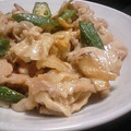★こびと★'s cooksnap of when they made 豚肉とオクラとエリンギのゆず胡椒炒め.