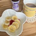 まこさんど's cooksnap of when they made ヨーグルトにバナナ＆ジャム♪.