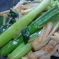 まりぃこ's cooksnap of when they made エノキとネギをオイマヨで♪.