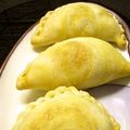 saraange's cooksnap of when they made ヘルシー豆腐パンで焼カレーパン＾＾　　　.