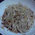 たなぺ6950's cooksnap of when they made 焼肉のタレでもやしいため.