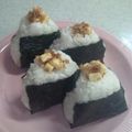 pinkあゆみん's cooksnap of when they made クセになる美味しさ♪チーズおかかおにぎり.