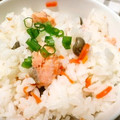 ちゃぶにゃにゅー's cooksnap of when they made 鮭と枝豆の炊き込みご飯.