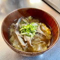 azbjbn's cooksnap of when they made 舞茸と白菜の味噌汁♪.