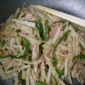 こたろうらも's cooksnap of when they made ピーマンとポテトのベーコン炒め.