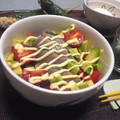 ずっちー☆'s cooksnap of when they made 夏にさっぱり！瞬殺アボトマかつおたたき丼.