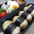 おかあちゃん。's cooksnap of when they made 天むす！ならぬ・・天かす！おにぎり～～！.