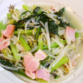 メンドッチ's cooksnap of when they made 小松菜ともやしの中華風☆.