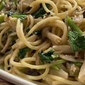 MULA's cooksnap of when they made しめじ小松菜しらすパスタ.