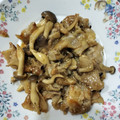 よーこ☆ガッキー's cooksnap of when they made 豚バラとしめじの甘酢ゴマ炒め.