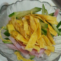 じぇしか・しゃな's cooksnap of when they made ★夏の定番！胡瓜・ハム・玉子の和え物★.