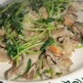 きらり流れ星's cooksnap of when they made 豆苗と舞茸の炒めもの.