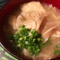 クック☆やーっ！'s cooksnap of when they made 揚げと舞茸と玉ねぎのお味噌汁.