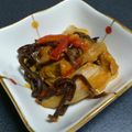 chamiri's cooksnap of when they made きくらげとレタスのトマ豆板醤炒め.