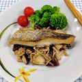 在宅勤務のおじさん's cooksnap of when they made 真鯛のポワレ(皮目パリパリ).