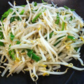 りくママン's cooksnap of when they made ピーマンとモヤシのｶﾞｰﾘｯｸ炒め☆.