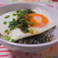 rie-tin's cooksnap of when they made 簡単！ウマっ！おひとり様目玉焼き丼.