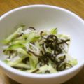 うっちゃん093's cooksnap of when they made キュウリ塩昆布ラー油シラスの和え物！.