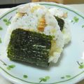 ふじひめママ's cooksnap of when they made ちくわの磯辺揚げ風カマンベール味おにぎり.