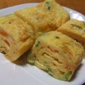 mocomocochan's cooksnap of when they made 斬新？新感覚？いくら入り卵焼き.