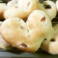 かずあや's cooksnap of when they made クランベリーのラブリィ❤パン.