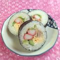 みなみんくっきんぐ's cooksnap of when they made 便利グッズで簡単！子供も喜ぶ太巻き.