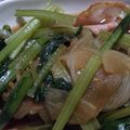 eipontan's cooksnap of when they made 豚肉と小松菜のサッパリ炒め.